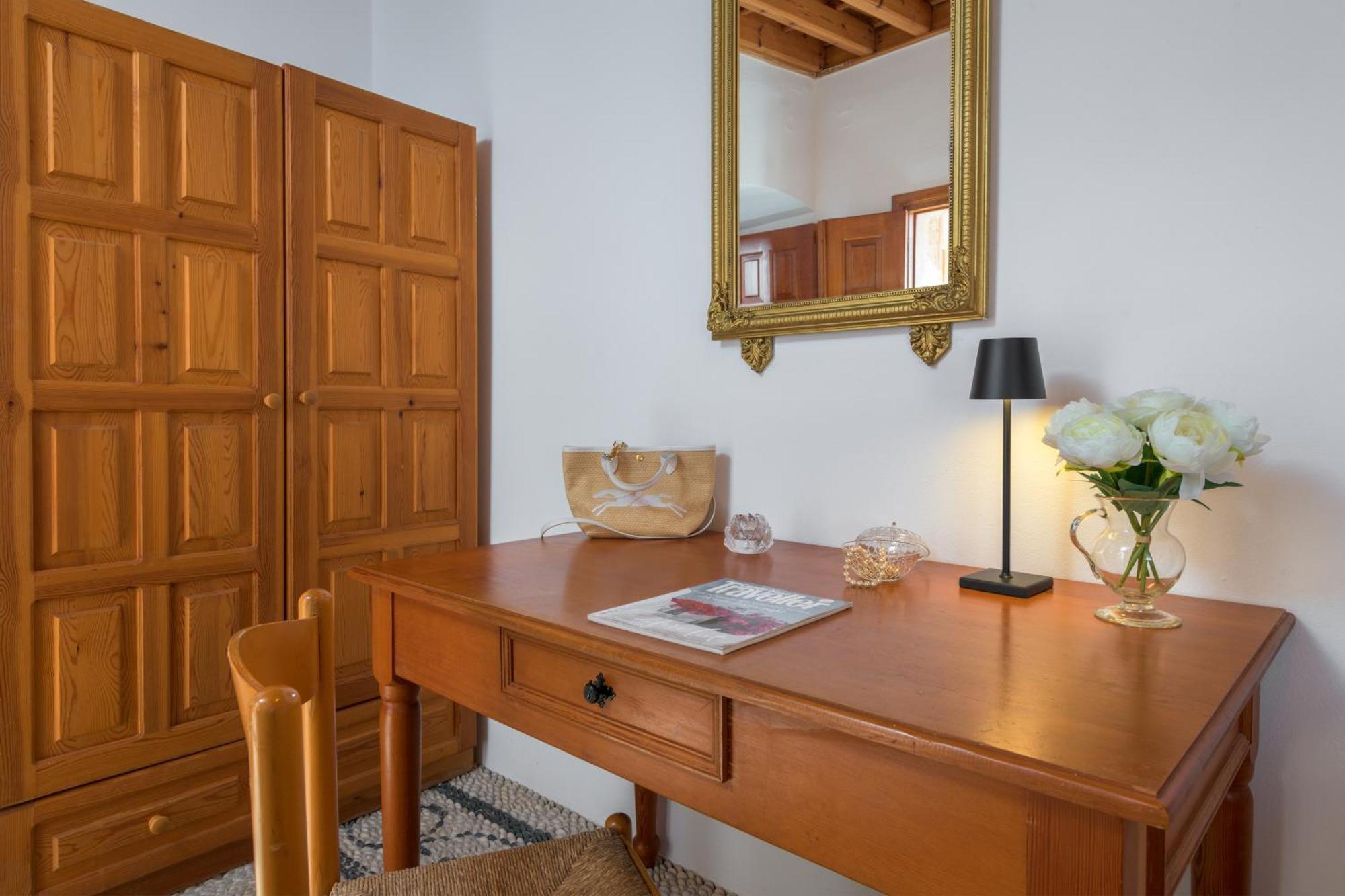Villa Evangelia's Traditional